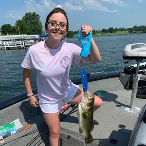 Meet your Posher, Adrianna